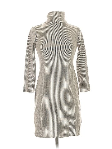 Urban Outfitters Casual Dress (view 1)