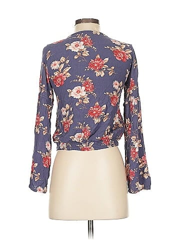 American Eagle Outfitters 3/4 Sleeve Blouse (view 2)