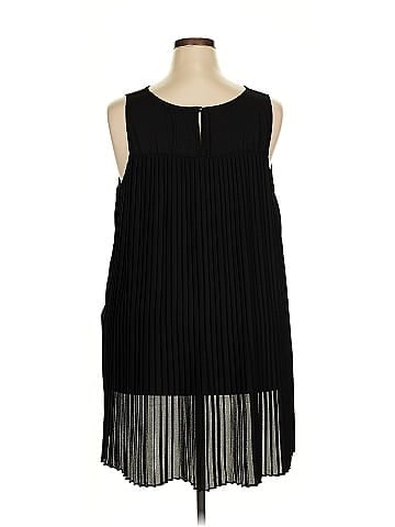 Soprano Sleeveless Blouse (view 2)
