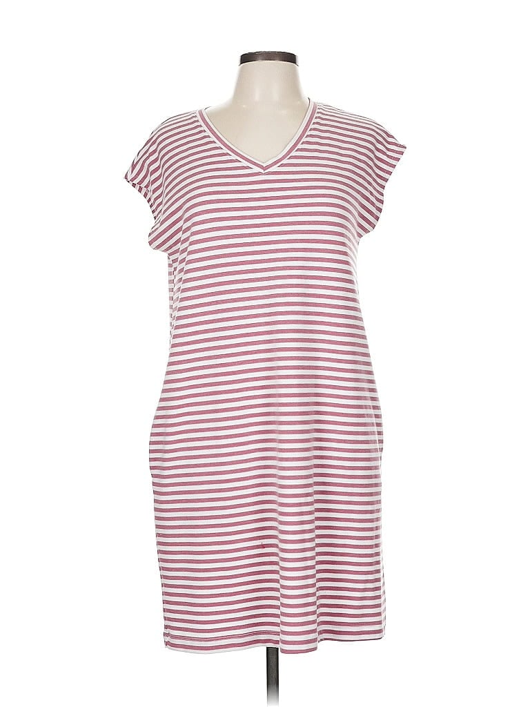 Pre-owned St. John's Bay Casual Dress In Burgundy