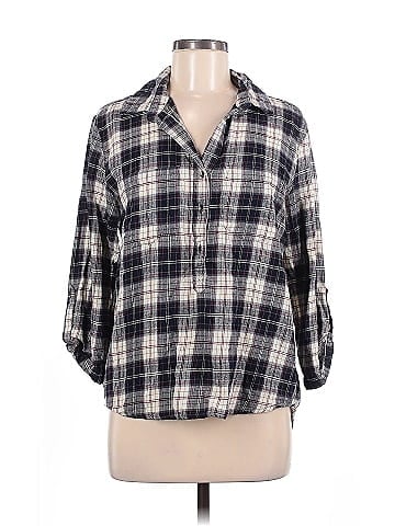 En Creme 3/4 Sleeve Button-Down Shirt (view 1)