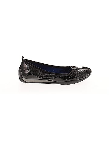 Adrienne Vittadini Flats (view 1)