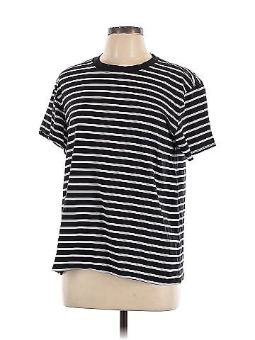 Lululemon Athletica Short Sleeve T-Shirt (view 1)