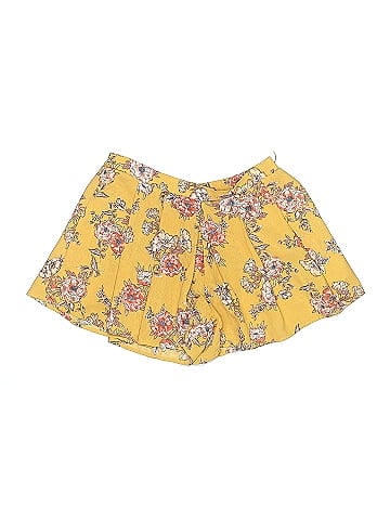 En Creme Shorts (view 1)