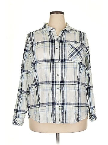 Natural Reflections 3/4 Sleeve Button-Down Shirt (view 1)