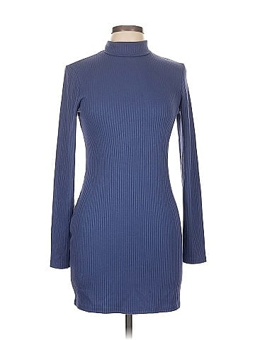Urban Outfitters Casual Dress (view 1)