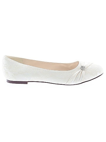 Unbranded Flats (view 1)
