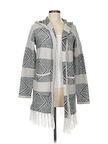 Hem & Thread Poncho (view 1)