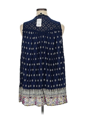 Suzanne Betro Sleeveless Blouse (view 2)
