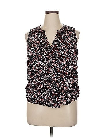 Sanctuary Sleeveless Blouse (view 1)