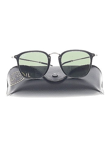 Ray-Ban Sunglasses (view 2)