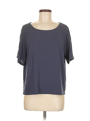 Old Navy Short Sleeve T-Shirt (view 1)