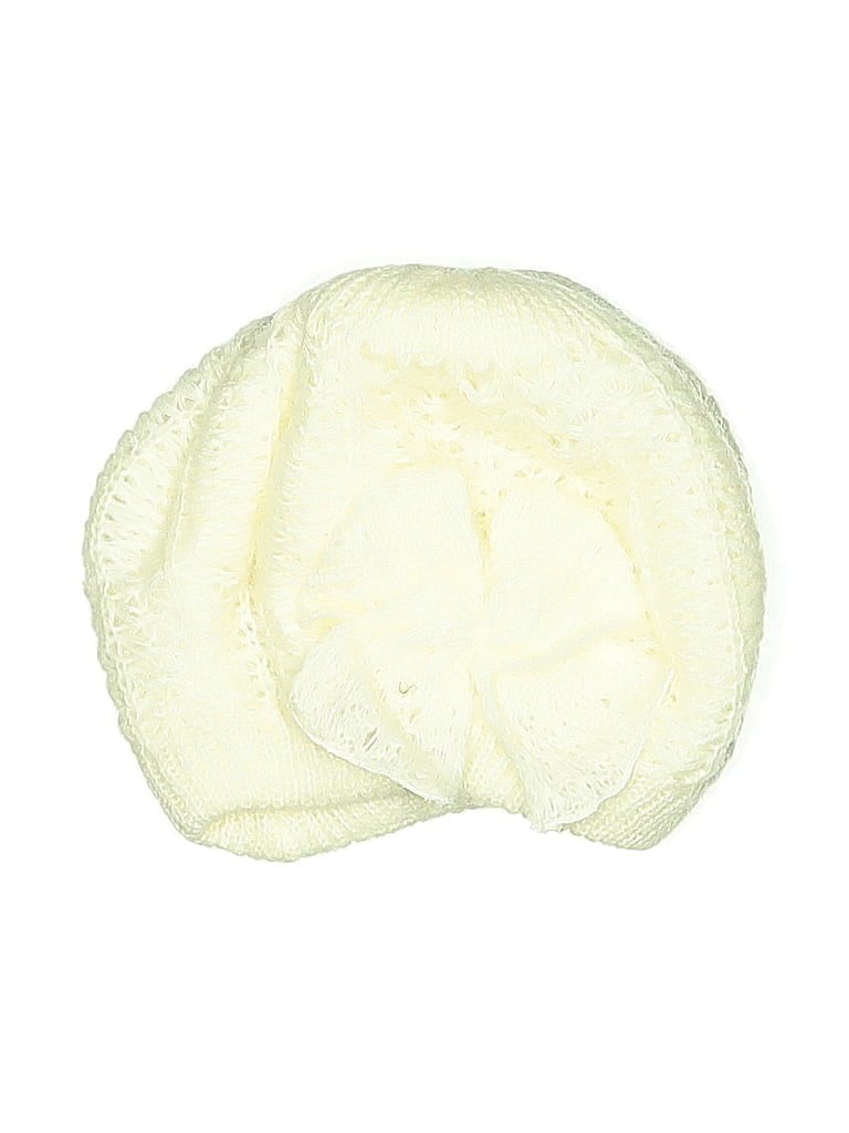 Click to view more detailed imagery on our partner's website Pre-owned Complit Beanie Hat In White