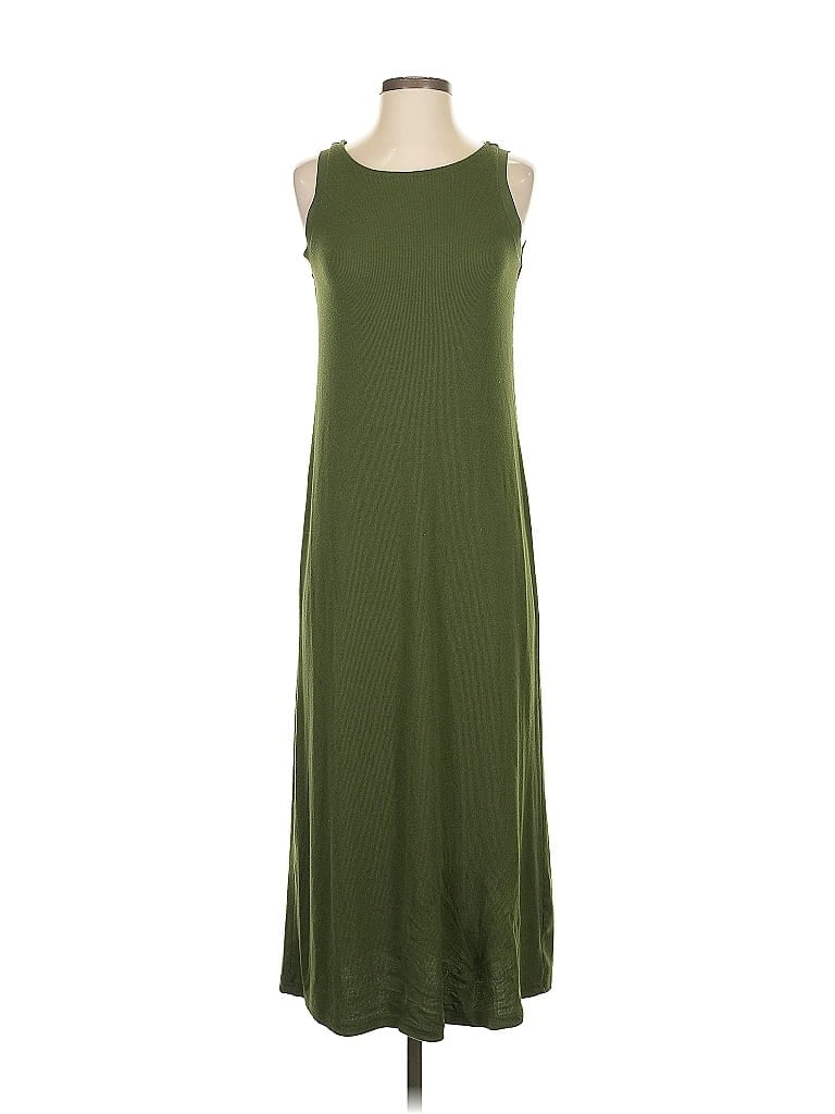 Click to view more detailed imagery on our partner's website Pre-owned Stradivarius Casual Dress In Green