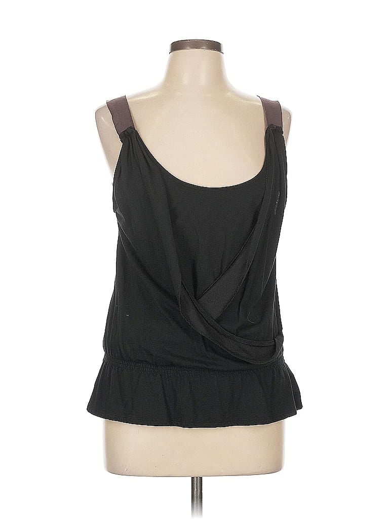 Click to view more detailed imagery on our partner's website Pre-owned Gap Sleeveless Top Black Scoop Neck Tops