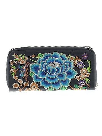 Unbranded Wallet (view 2)