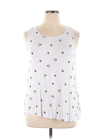 Apt. 9 Sleeveless T-Shirt (view 1)