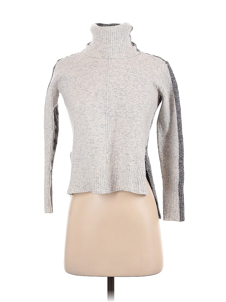 Pre-owned Athleta Turtleneck Sweater In Silver