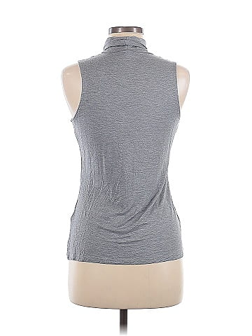 H&M Sleeveless T-Shirt (view 2)