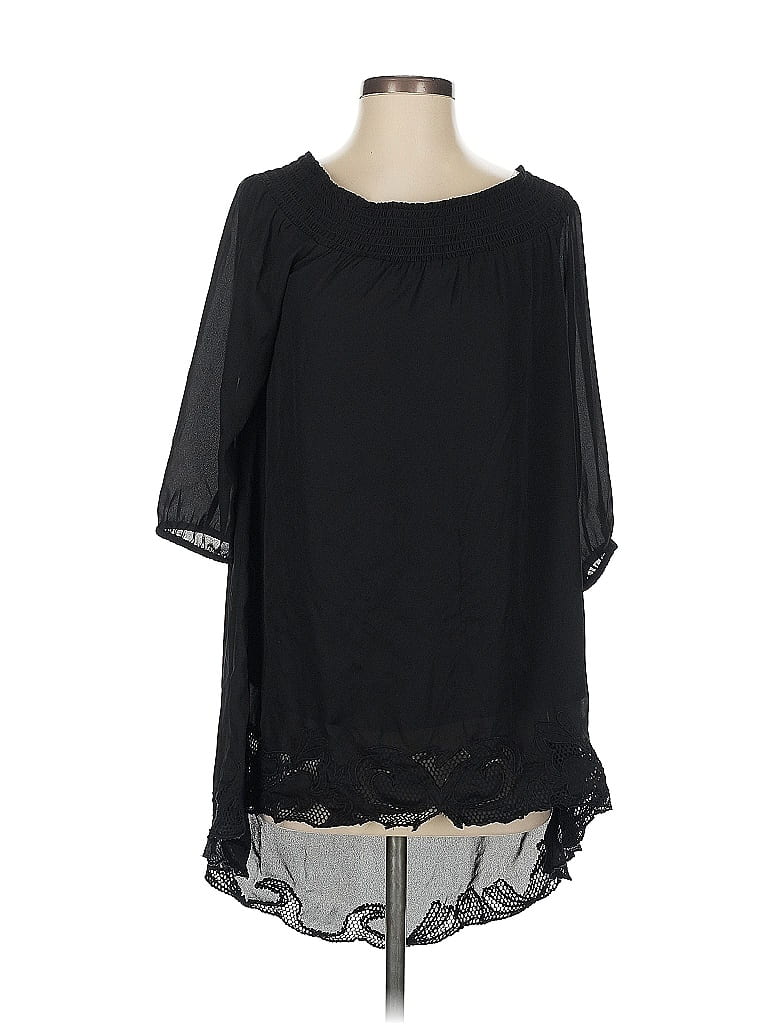 Click to view more detailed imagery on our partner's website Pre-owned Chico's 3/4 Sleeve Blouse In Black