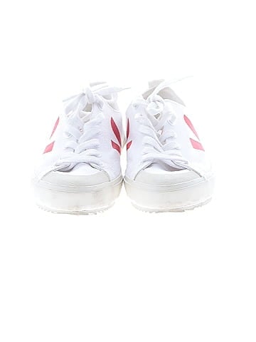 VEJA Sneakers (view 2)