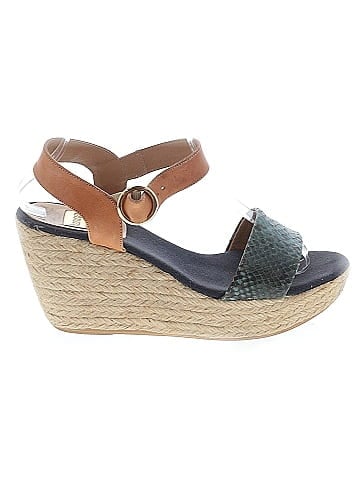 Kanna Wedges (view 1)