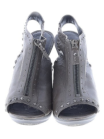 B Makowsky Heels (view 2)