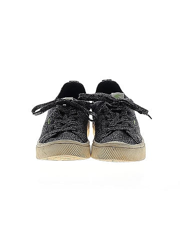 Cariuma Sneakers (view 2)