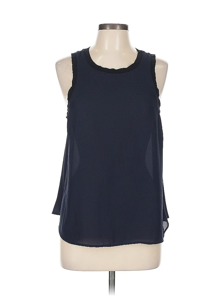 Click to view more detailed imagery on our partner's website Pre-owned Chelsea28 Sleeveless T-shirt In Blue