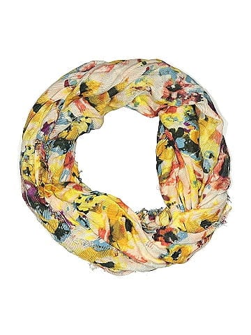 Spectrum Scarf (view 1)