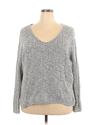Old Navy Pullover Sweater (view 1)