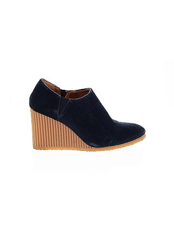 Castaner Wedges (view 1)