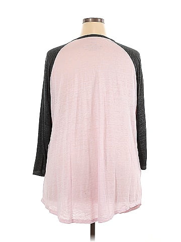 Torrid 3/4 Sleeve T-Shirt (view 2)