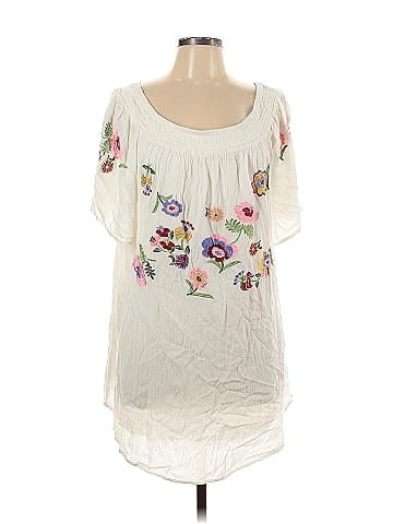 En Creme Short Sleeve Blouse (view 1)