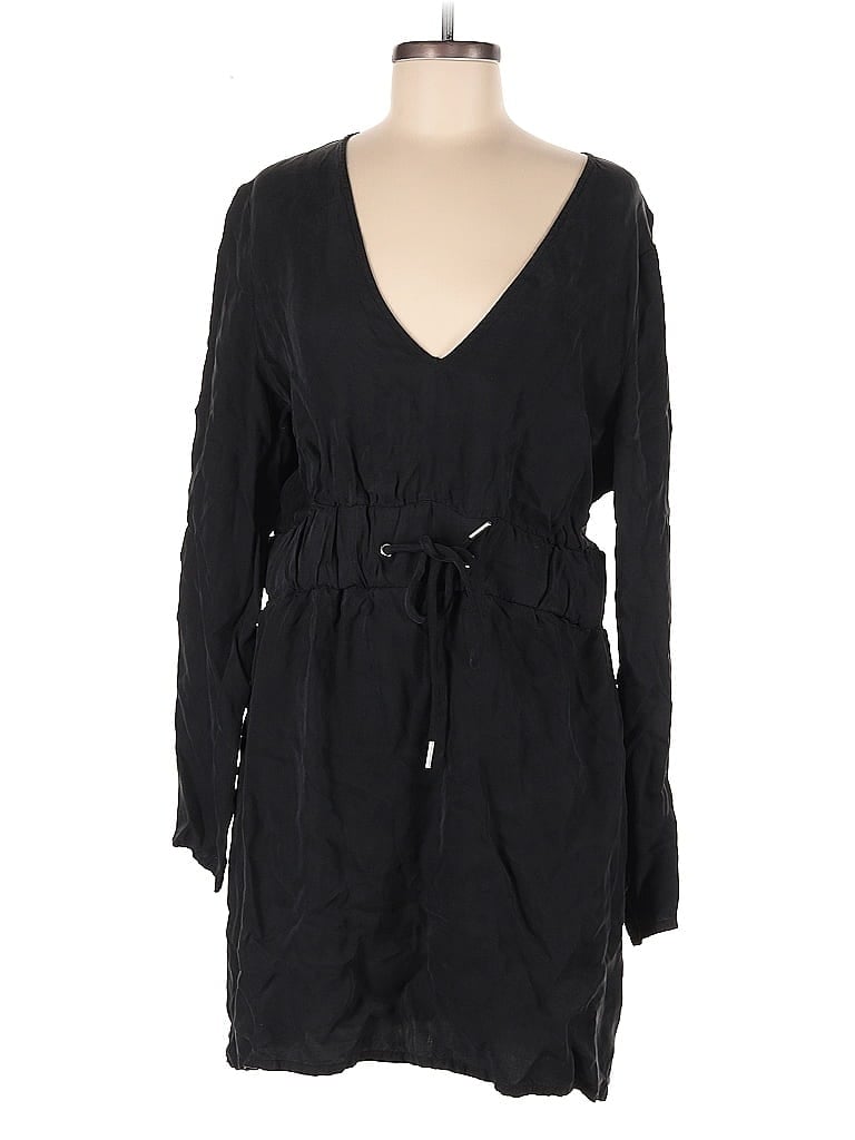 Click to view more detailed imagery on our partner's website Pre-owned Hilary Macmillan Romper In Black