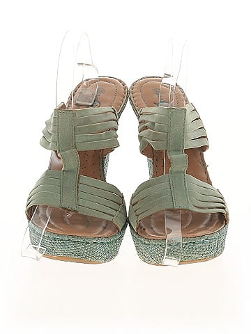 Born Crown Wedges (view 2)