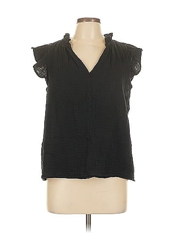 Old Navy Sleeveless T-Shirt (view 1)