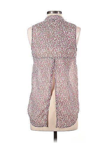 G by GUESS Sleeveless Button-Down Shirt (view 2)
