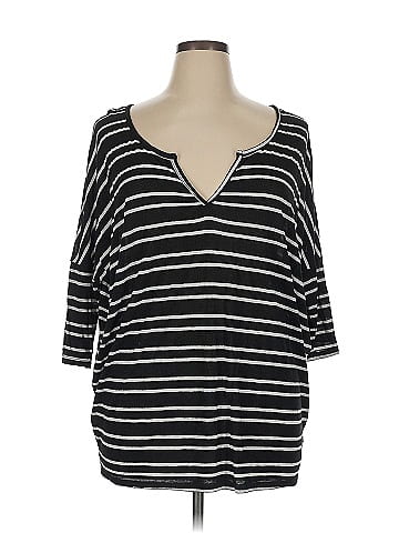 Maurices 3/4 Sleeve T-Shirt (view 1)