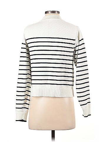 Uniqlo Turtleneck Sweater (view 2)