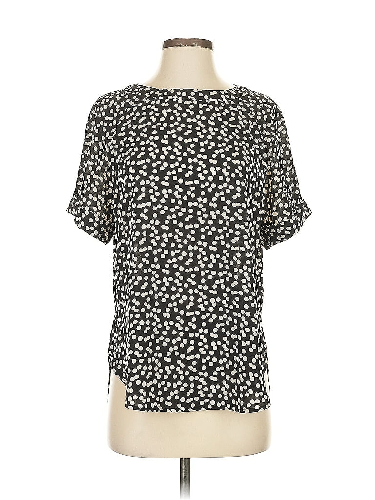 Click to view more detailed imagery on our partner's website Pre-owned Banana Republic Short Sleeve Blouse In White