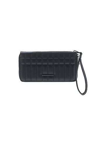 Unbranded Wristlet (view 1)