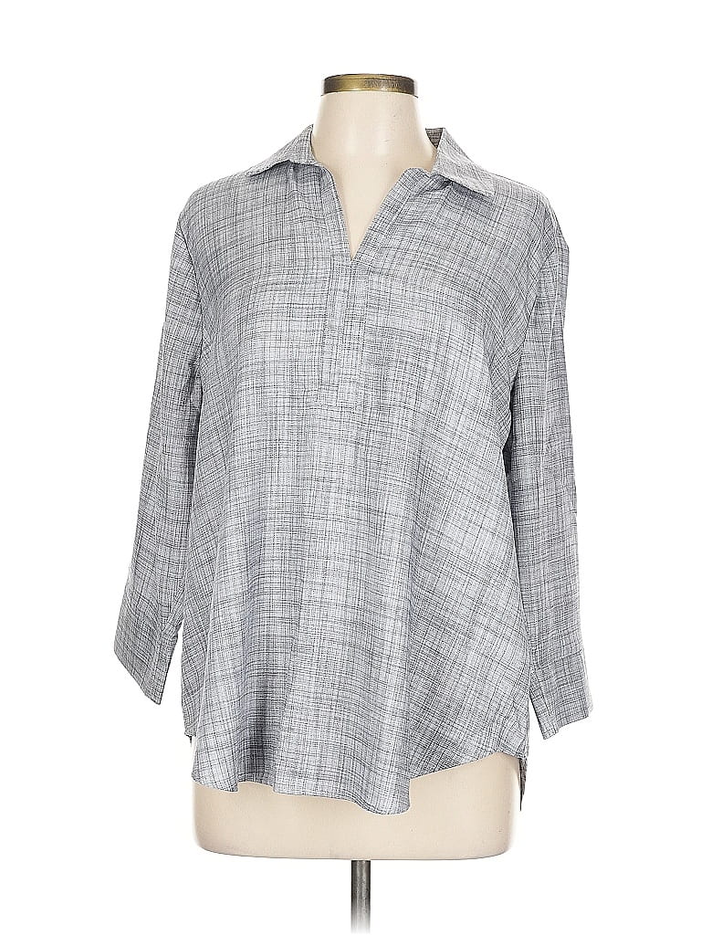 Click to view more detailed imagery on our partner's website Pre-owned Van Heusen 3/4 Sleeve Button Down Shirt In Gray