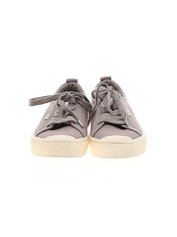 Cariuma Sneakers (view 2)