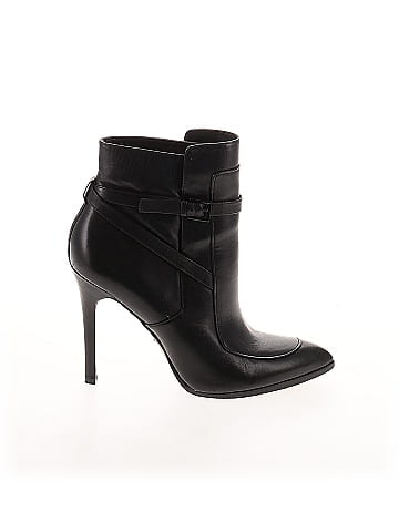 Pour La Victoire Ankle Boots (view 1)