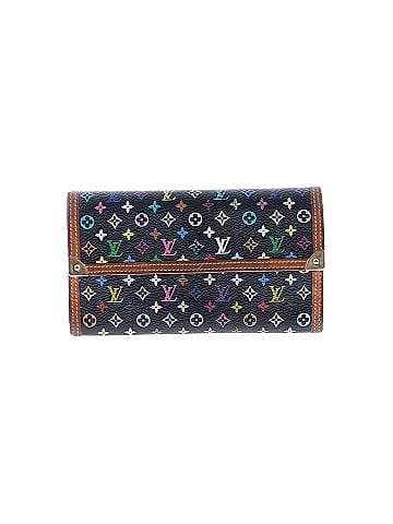 Louis Vuitton Wallet (view 1)