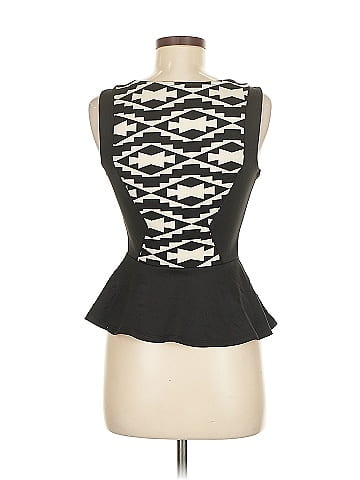 Type Z Sleeveless Top (view 2)