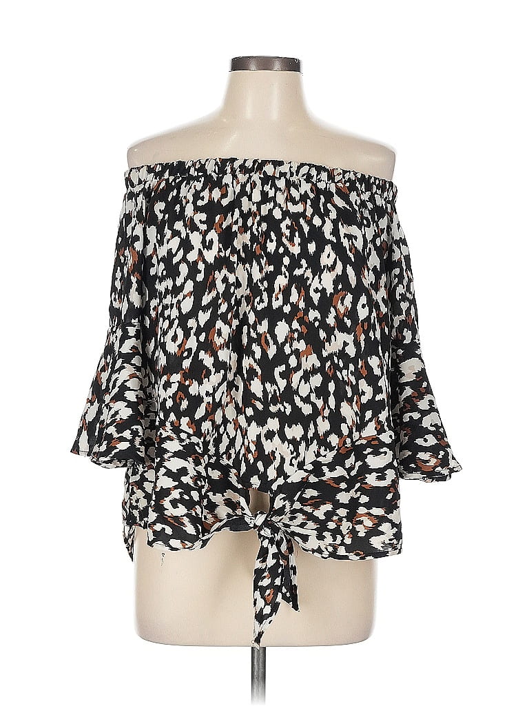 Click to view more detailed imagery on our partner's website Pre-owned She + Sky 3/4 Sleeve Blouse In Black