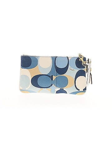 Coach Wristlet (view 2)