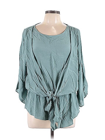 Easel 3/4 Sleeve Blouse (view 1)